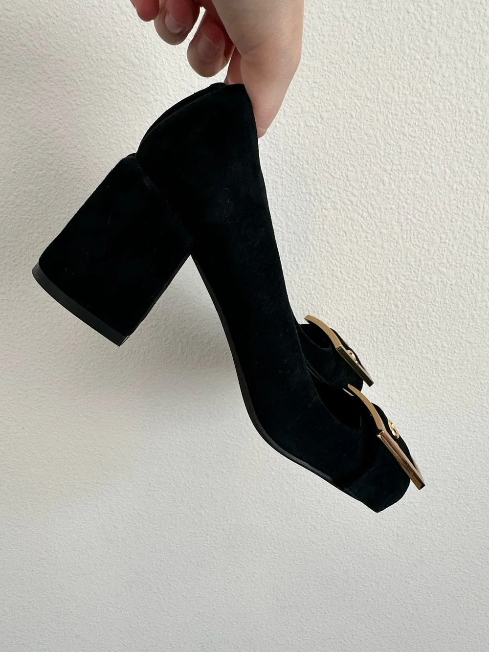 Jeffrey Campbell Black Suede Pumps Gold Buckle Accent Classy Size 5